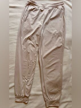 Uniqlo Women’s Beige Track Pants